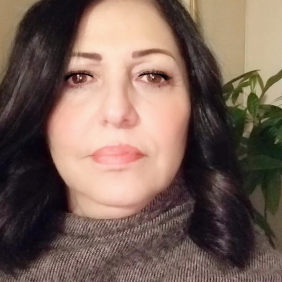 Meet your Posher, Magda - Picture 1 of 1